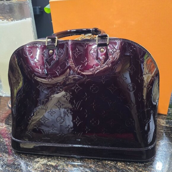 PRISTINE CONDITION Louis Vuitton Vernis Alma GM - Picture 6 of 11